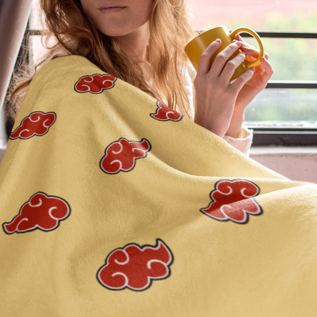 Creative cloud-shaped blanket is soft and comfortable