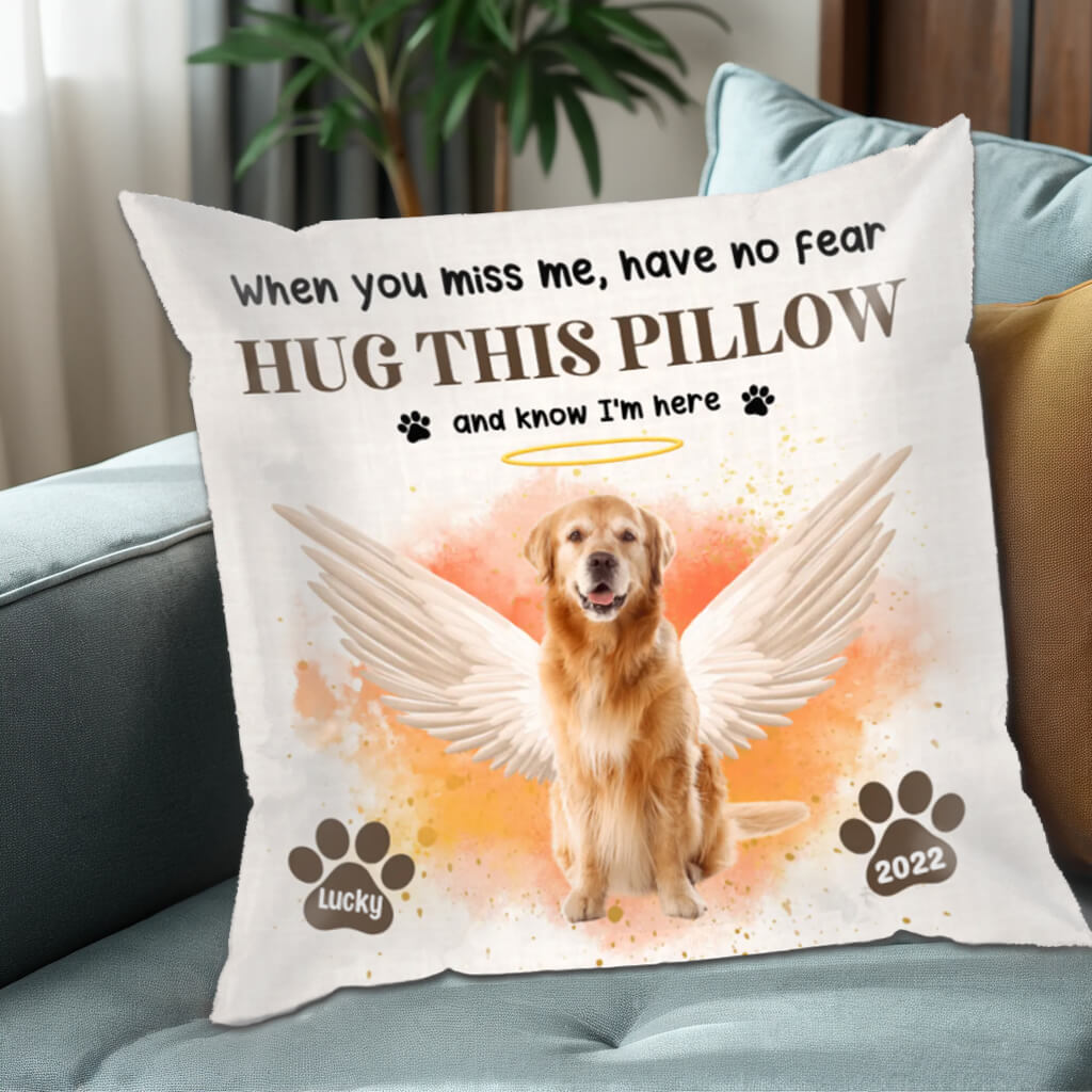 Upload Photo Hug This Pillow And Know I'm Here - Dog & Cat Memorial Personalized Custom Pillow - Sympathy, Memorial Gift For Pet Lovers, Pet Owners