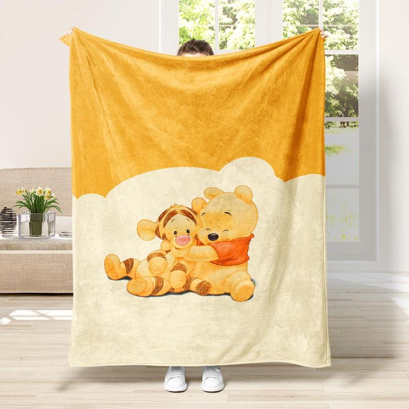 Winnie the Pooh & Tigger Pattern Napping Flannel Blanket Soft Comfortable Throw