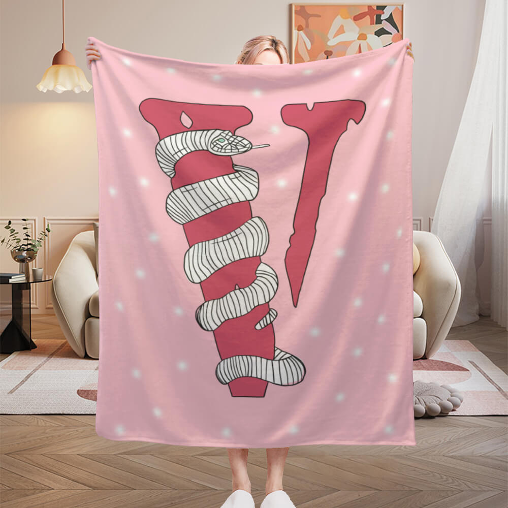 Snake And Letter V Creative Pattern Design, Blanket Soft And Comfortable