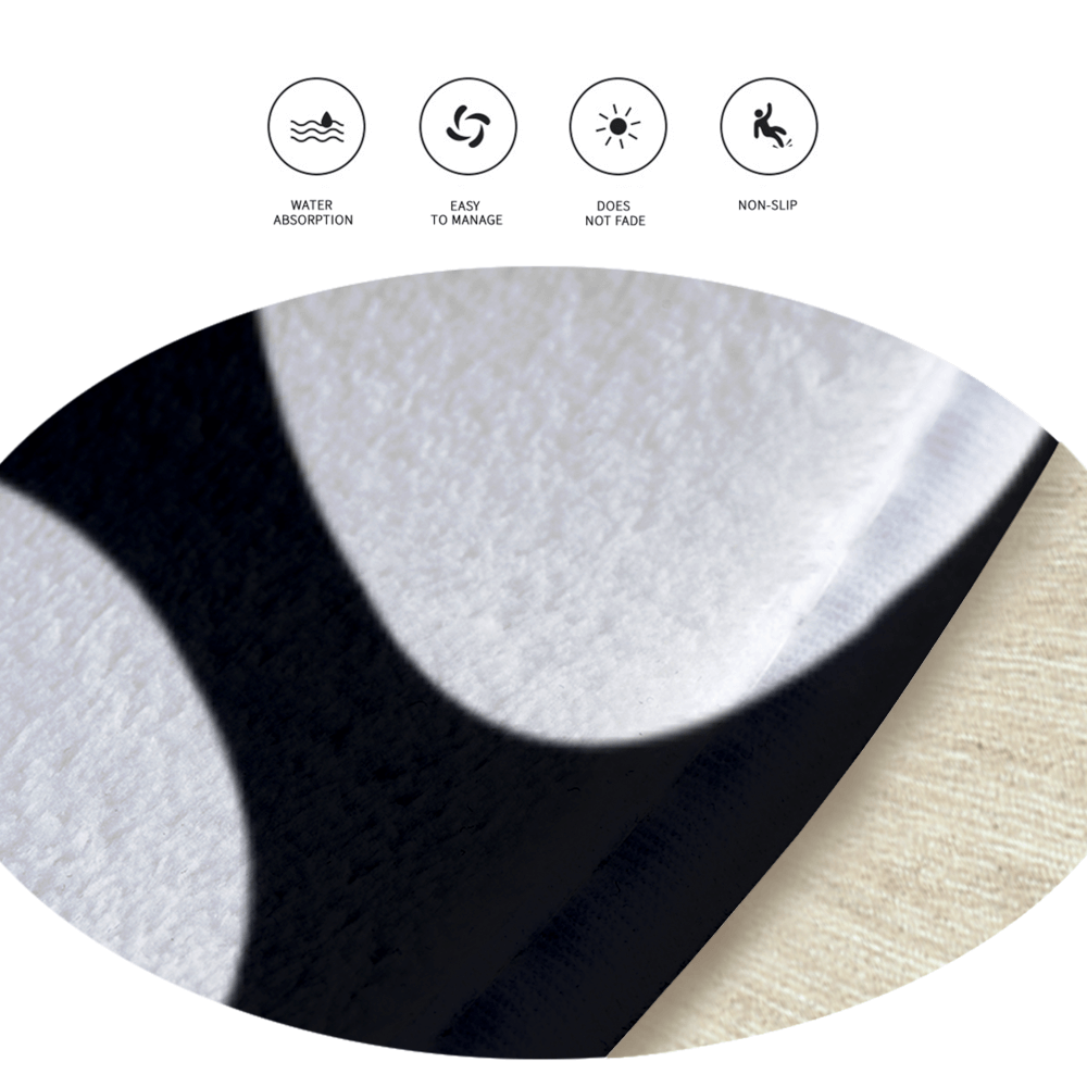 Round Non-Slip Soft And Comfortable Floormat With Black And White Letter Design